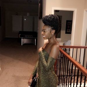 Meet your Posher, Samarah